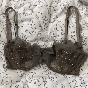 Victoria’s Secret bra